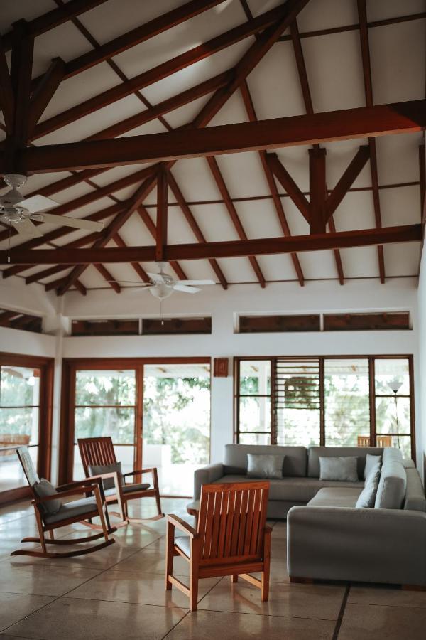 Salvatierra Beachfront Hotel Puerto Coyote Экстерьер фото
